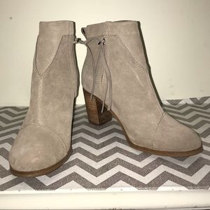 Toms Lunata Black Suede Ankle Boots